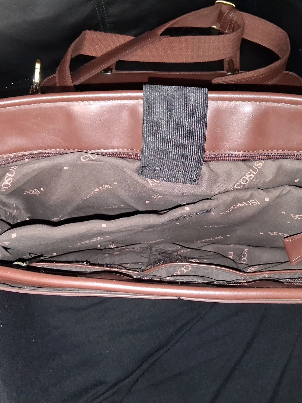 ESCOCI Leather Messenger